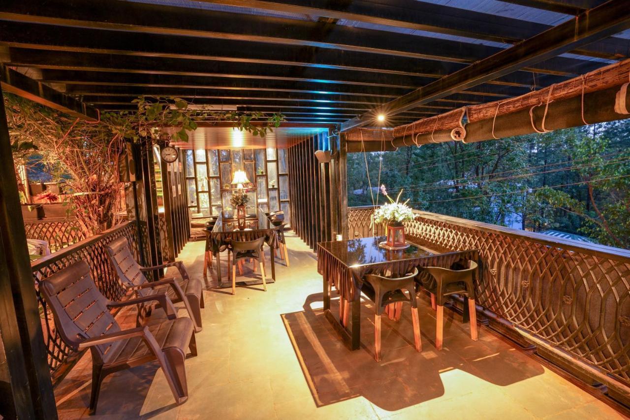 Azalea Villa Панчгани Екстериор снимка